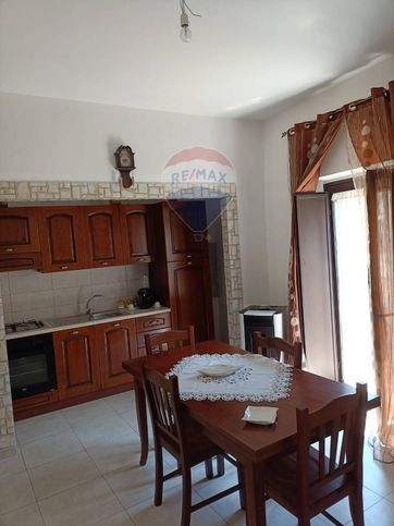 Casa indipendente in residenziale in Via Napoli 13