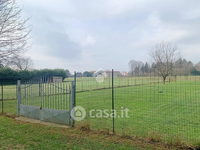 Terreno agricolo in commerciale in