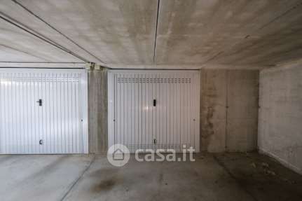 Box/posto auto in residenziale in Via Wolfgang Amadeus Mozart