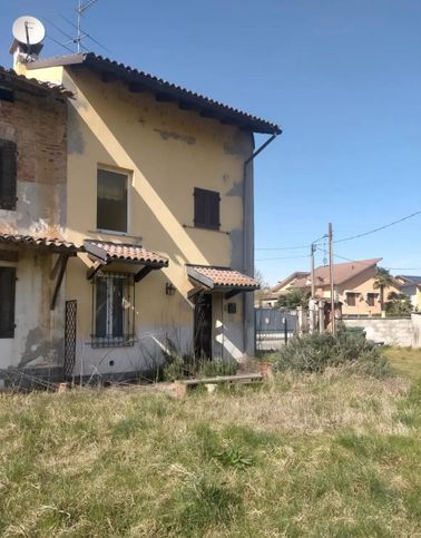 Villetta a schiera in residenziale in Regione Rinalda 4