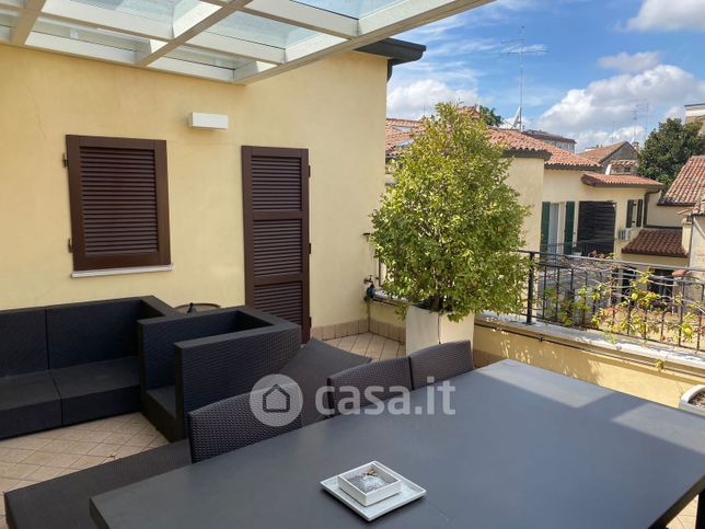 Attico/mansarda in residenziale in Via Carlo Cattaneo