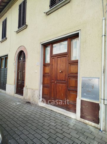Casa indipendente in residenziale in Via Martiri di Montemaggio 5