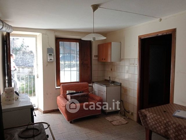 Appartamento in residenziale in Frazione Cretaz 40