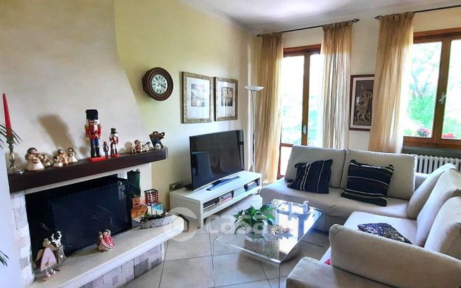 Appartamento in residenziale in Via Deledda