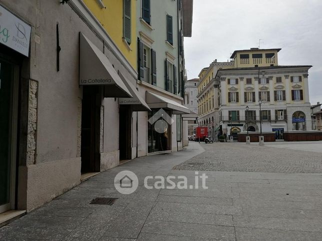 Ufficio in commerciale in Piazza del Mercato 12