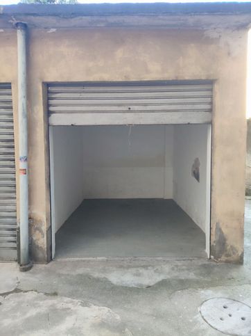 Box/posto auto in residenziale in Via Finalmarina