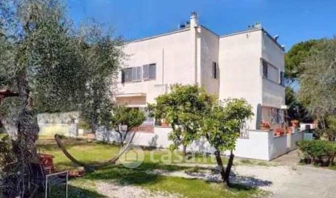 Villa in residenziale in Via Francesco Speranza 18