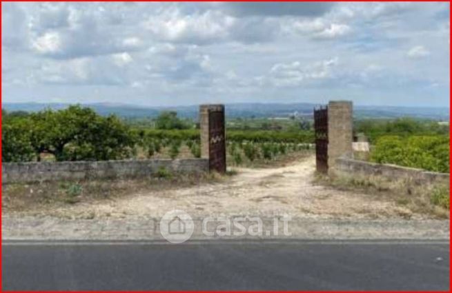 Terreno edificabile in residenziale in Strada Provinciale 32