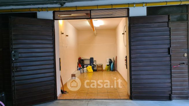 Garage/posto auto in residenziale in 