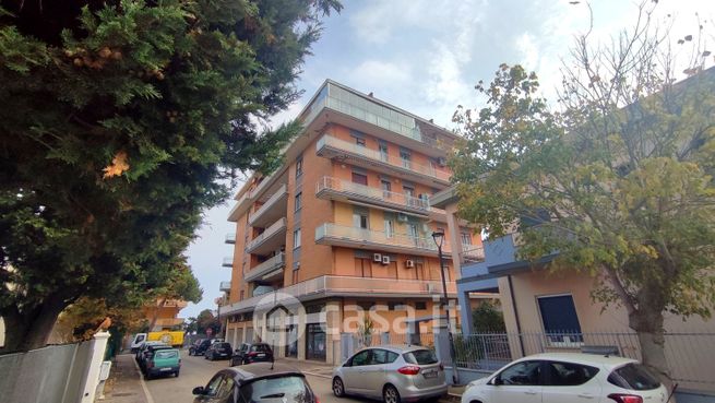 Appartamento in residenziale in Via Cipriani 5