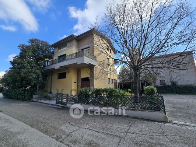 Ufficio in commerciale in Via San Michele Arcangelo 10