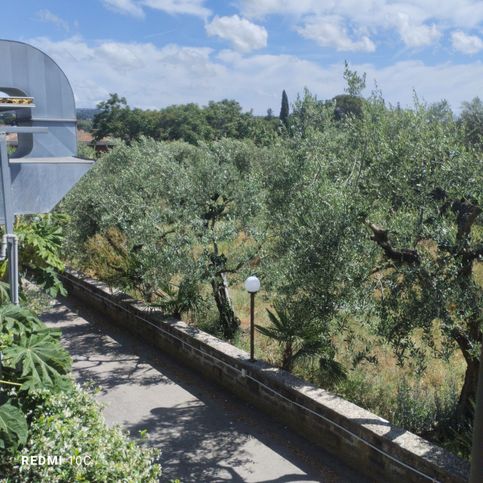 Appartamento in residenziale in Via Tuscolana