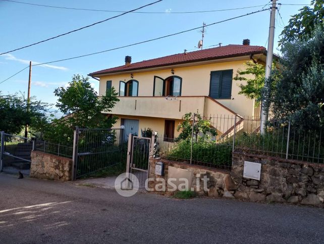 Appartamento in residenziale in Via Montalbano