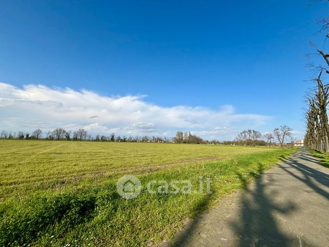 Terreno agricolo in commerciale in Viale Certosa