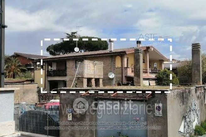 Villetta a schiera in residenziale in Via Casignana 36