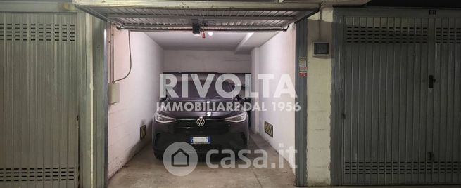 Garage/posto auto in residenziale in Via Monte Nero