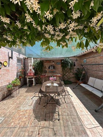 Casa indipendente in residenziale in Via Nazionale