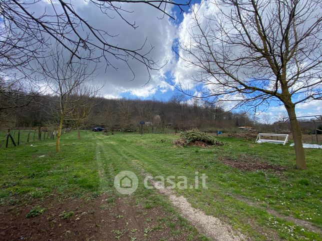Terreno agricolo in commerciale in Via Monte Pennolo 51