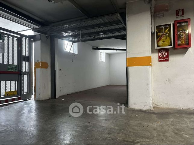 Box/posto auto in residenziale in