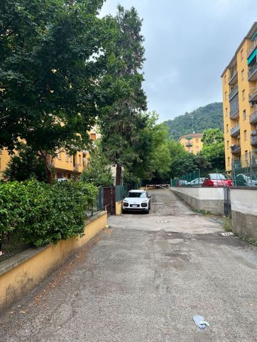 Box/posto auto in residenziale in Via Caravaggio