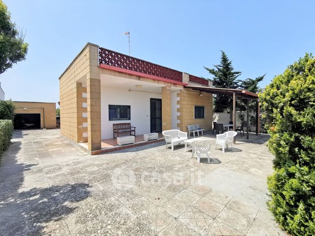 Villa in residenziale in Via dell ?Anice 18