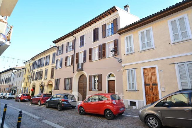 Appartamento in residenziale in Via Monti 71