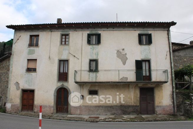 Villetta a schiera in residenziale in Via Provinciale 14