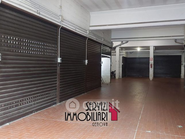 Box/posto auto in residenziale in Via Luigi Gherzi