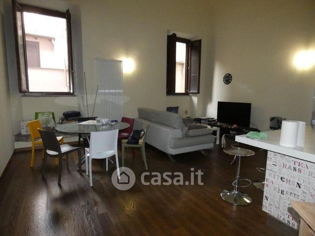 Appartamento in residenziale in Via Bussi