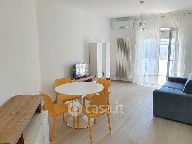 Appartamento in residenziale in Via Martiri di Via Fani 9