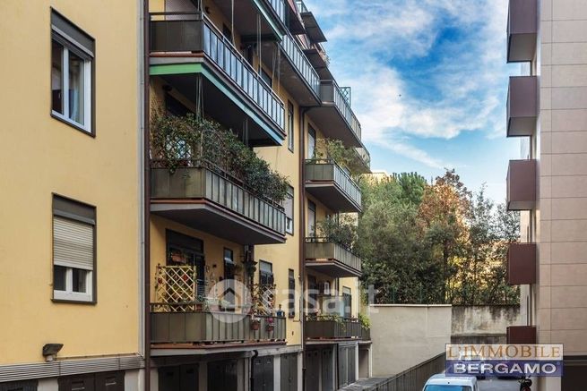 Appartamento in residenziale in Via del Lapacano 10