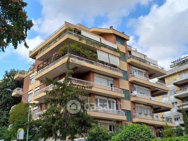 Attico/mansarda in residenziale in Via Federico Patetta 49