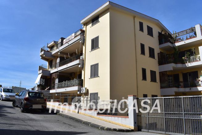 Appartamento in residenziale in Via Giordano Pippo 26