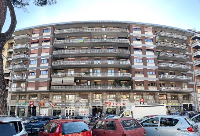 Appartamento in residenziale in Via Appia Nuova 608