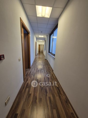 Ufficio in commerciale in Via Barberini 95