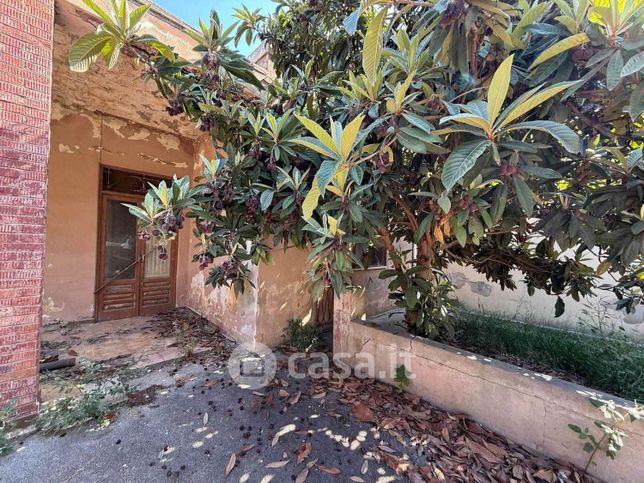 Casa indipendente in residenziale in