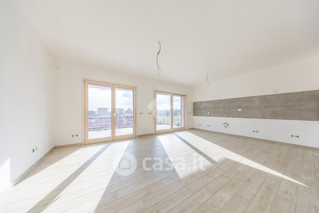 Appartamento in residenziale in Via Casal Bianco 5