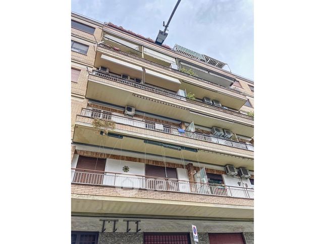 Appartamento in residenziale in Via Angelo di Pietro