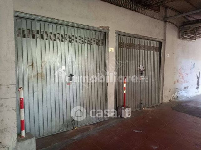 Garage/posto auto in residenziale in Via Emilia Levante