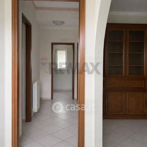 Appartamento in residenziale in Via Madre Teresa di Calcutta 10