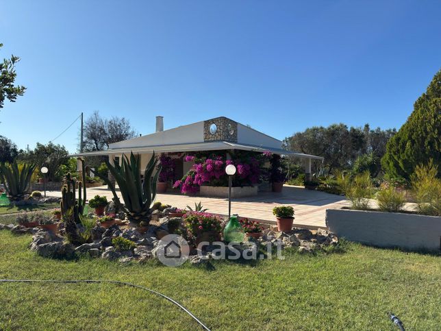 Villa in residenziale in Strada Provinciale 29