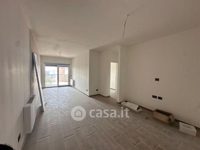 Appartamento in residenziale in Via delle Calabrie 18