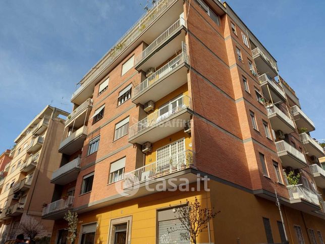 Appartamento in residenziale in Via Laura Mantegazza