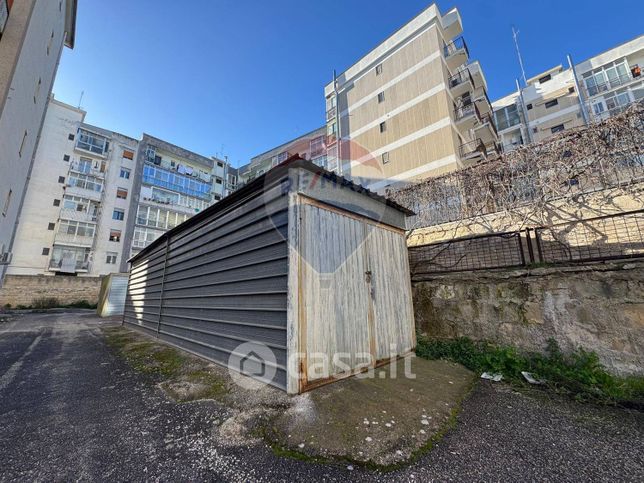 Garage/posto auto in residenziale in Via Giuseppe Zanardelli 101