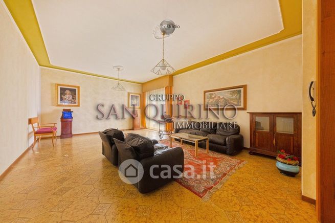 Appartamento in residenziale in Via Claudia