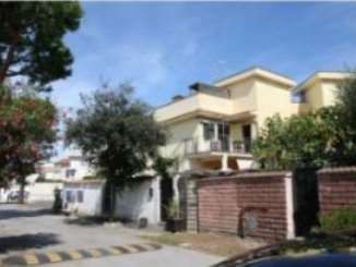 Appartamento in residenziale in Via Teseo