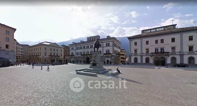 Garage/posto auto in residenziale in Piazza Garibaldi Giuseppe