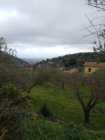 Terreno edificabile in residenziale in Via Fiume Falco