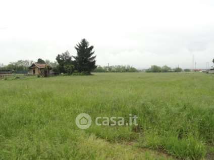 Terreno agricolo in commerciale in Via Castello