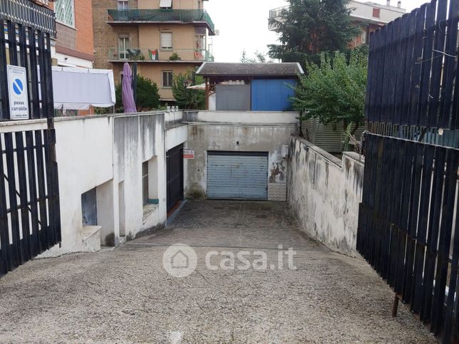 Garage/posto auto in residenziale in Via della Consolata